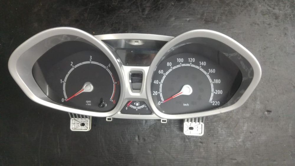 Ceasuri bord 1.6 tdci ford fiesta 6 8a6f-10894-bc