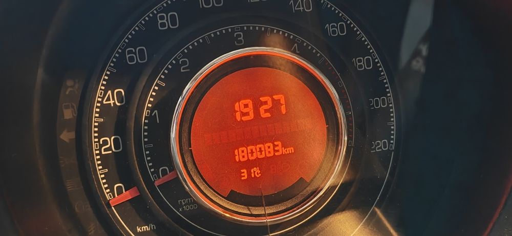 Продава Фиат 500