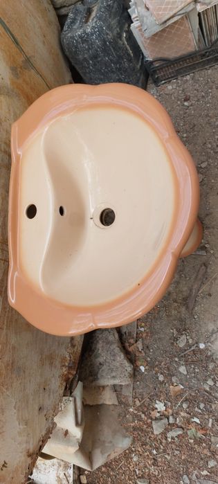 Қол жуғыш,ромашка сатылады . Бағасы 5000-мың теңге,пайдаланылған жақсы
