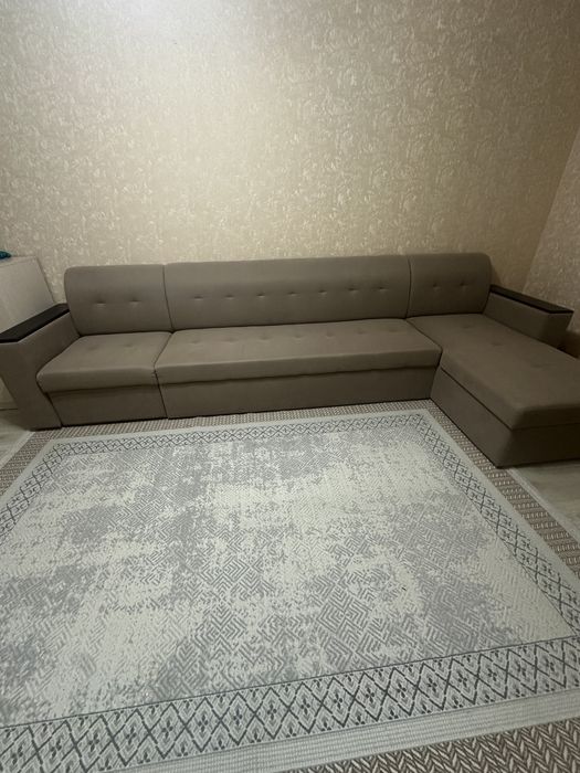 Продам диван с оттоманкой