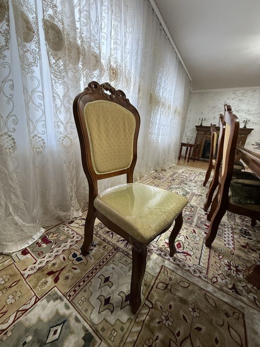 Продам хрустальную люстру