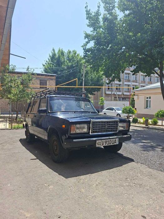Jiguli VAZ 2104 sotiladi
