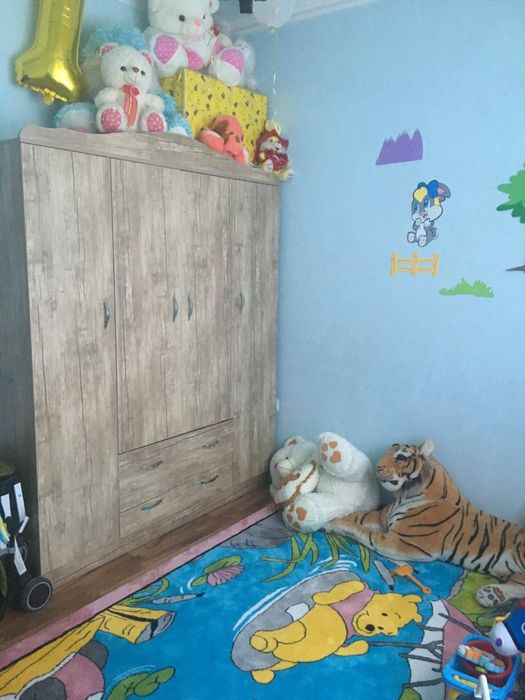 Продам 4 комнатный квартиру