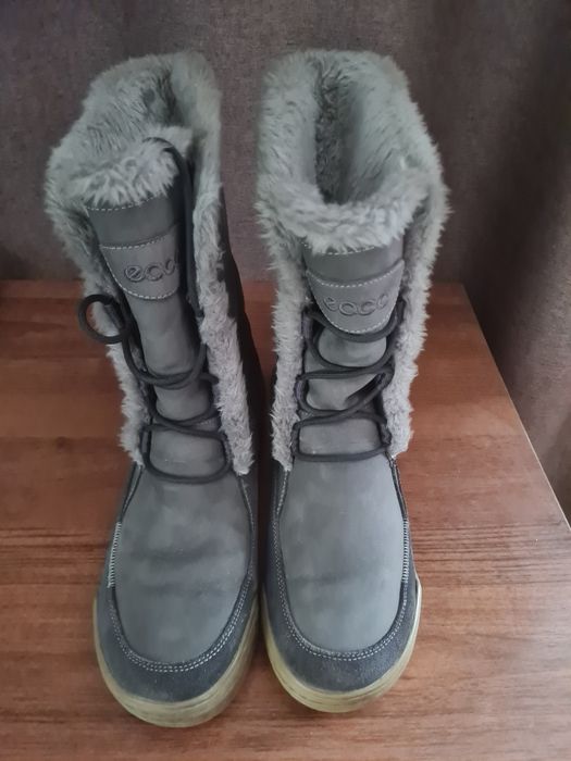 Зимние сапоги женские  ECCO( оригинал). размер 41.