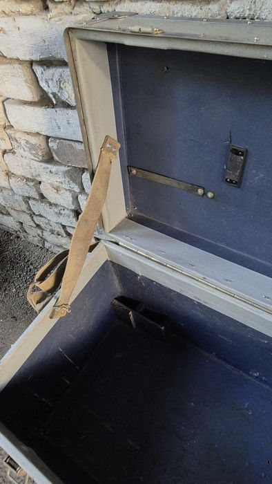 Сундук советского кинооператора  57 х 34 х 36(выс) см.