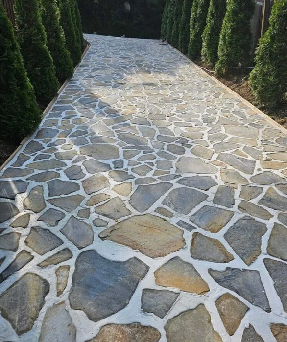 Vând piatră și montez