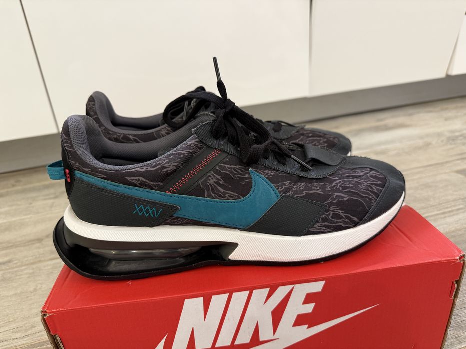 Nike air max motiva waffle