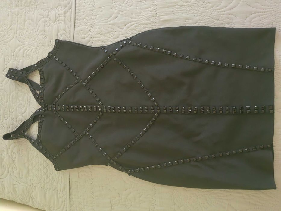 2 чифта обеци + рокля подарък по избор