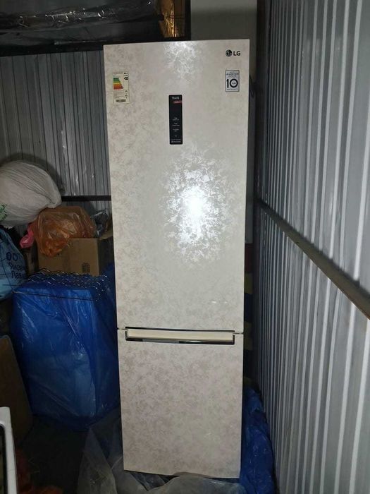 Продам холодильник