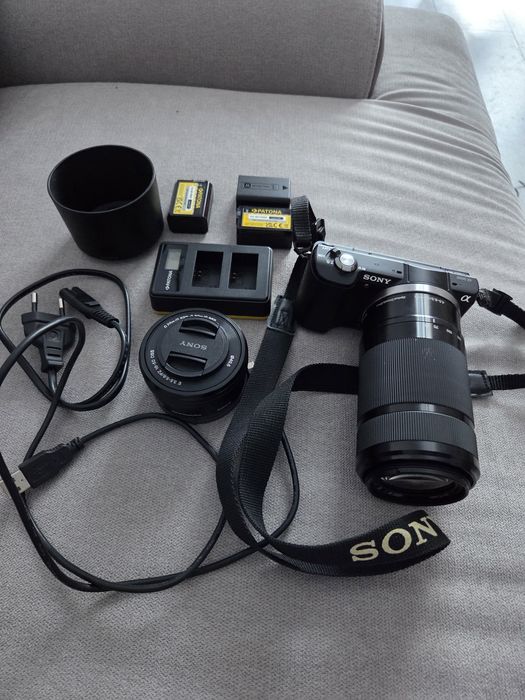 Sony alpha a5000