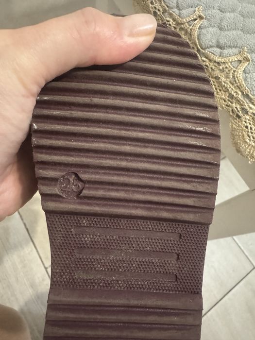 Продам ботинки осень утпеленные