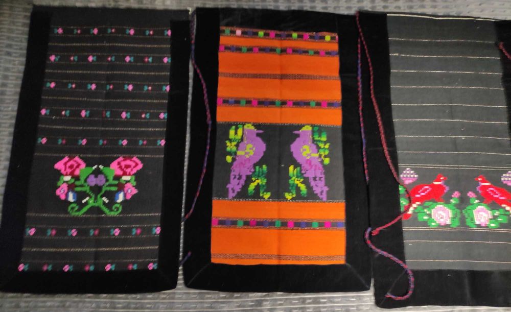 Старинни престилки и възглавници