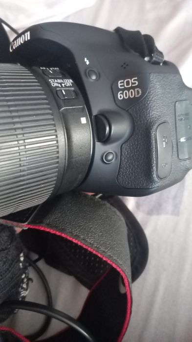 Продам Canon eos 600d