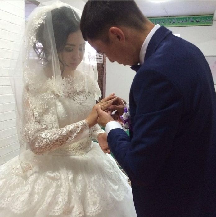 ПРОДАЕТСЯ СВАДЕБНОЕ ПЛАТЬЕ в отличном состоянии!