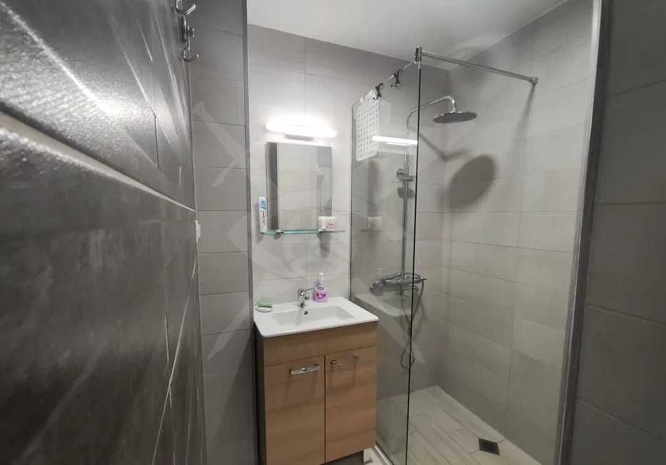 Дава се под наем Двустаен апартамент в Варна, Спортна зала - 70 кв.м за 600 € - Снимка #3