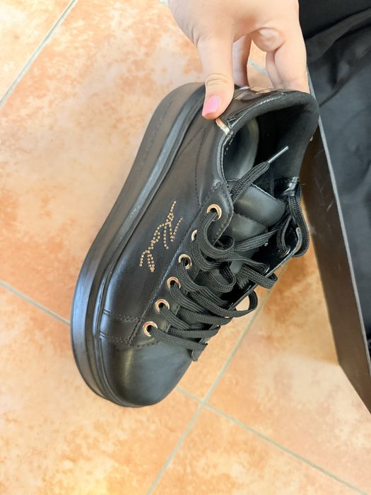 Adidasi Karl Lagerfeld mărimea 37