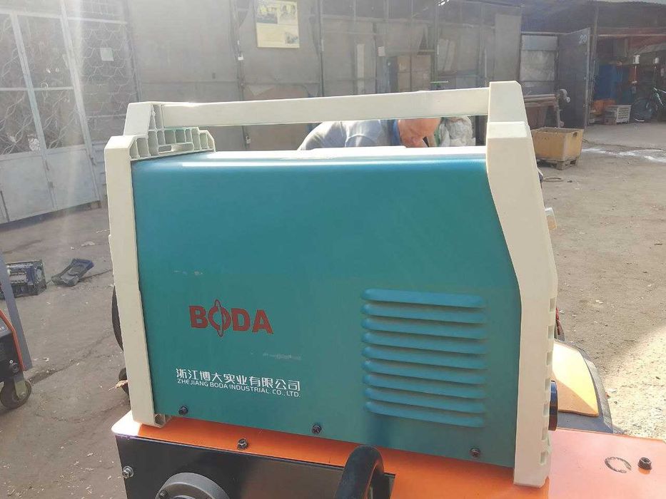 Сварочный аппарата BODA 220-380 V ГИБРИТ