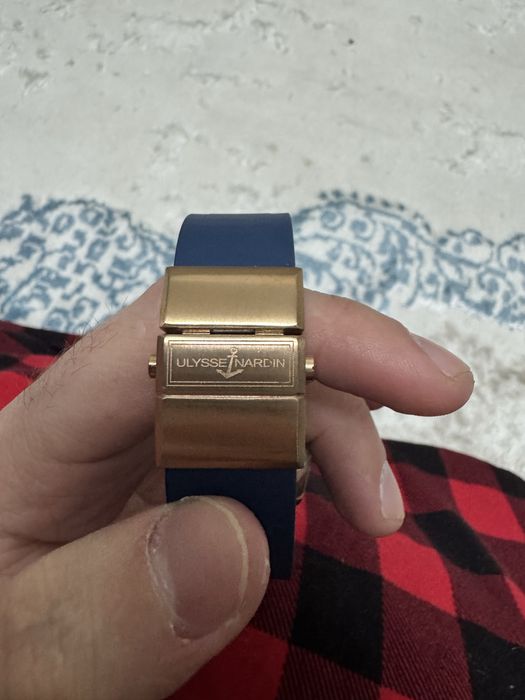 Часы Ulysse Nardin