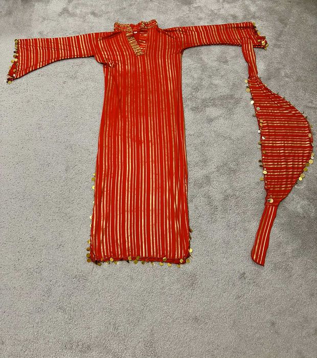 Фолклорен костюм за ориенталски танци - червена галабея