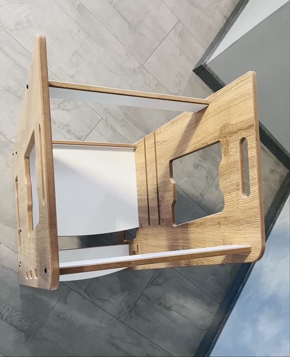 Помощна кула Монтесори - дървена