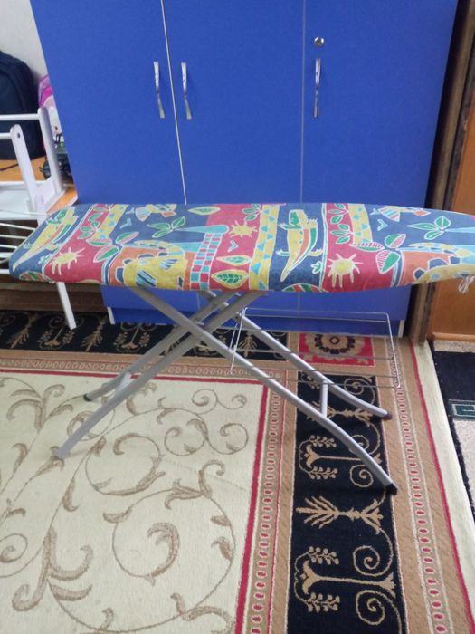 Dazmol taxtasi sotiladi