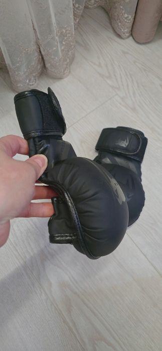 Перчатки Venum ММА