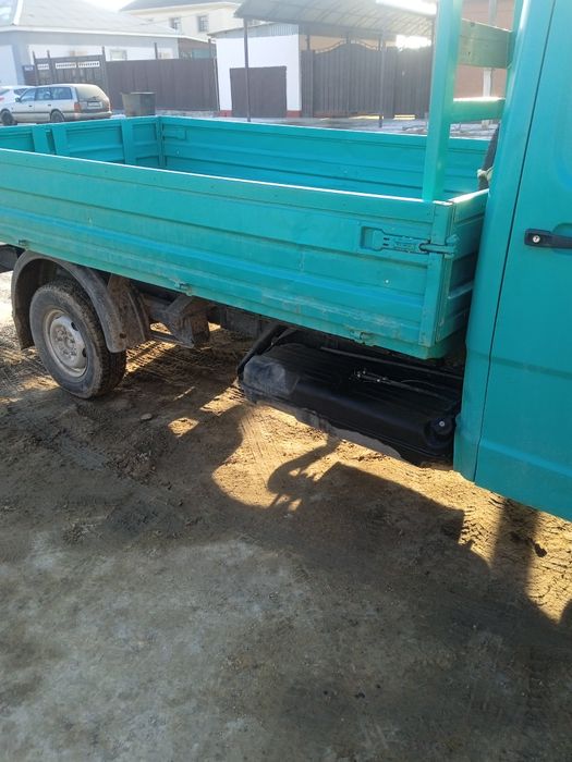 Мерседес бенс бортовой.