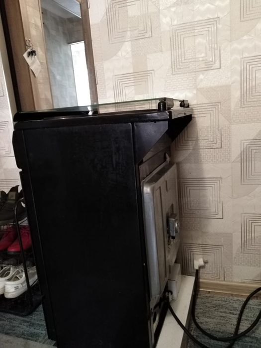 Продам электрическую плиту