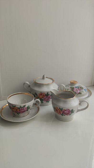 Посуда. Фарфор. Фаянс.