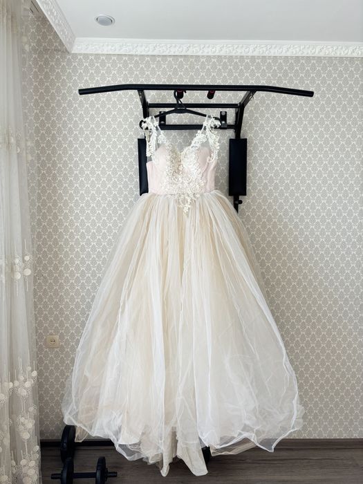 Продам свадебная платье