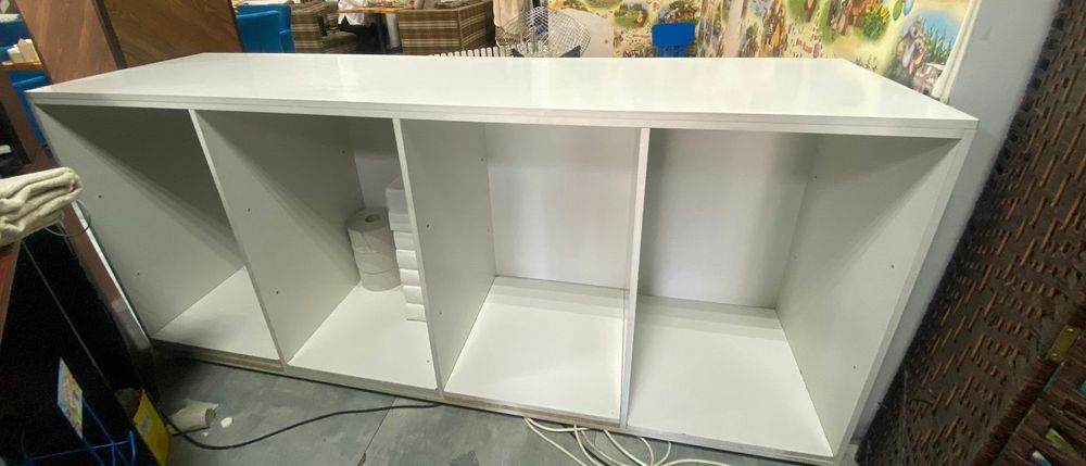 Продам  шкаф прилавок