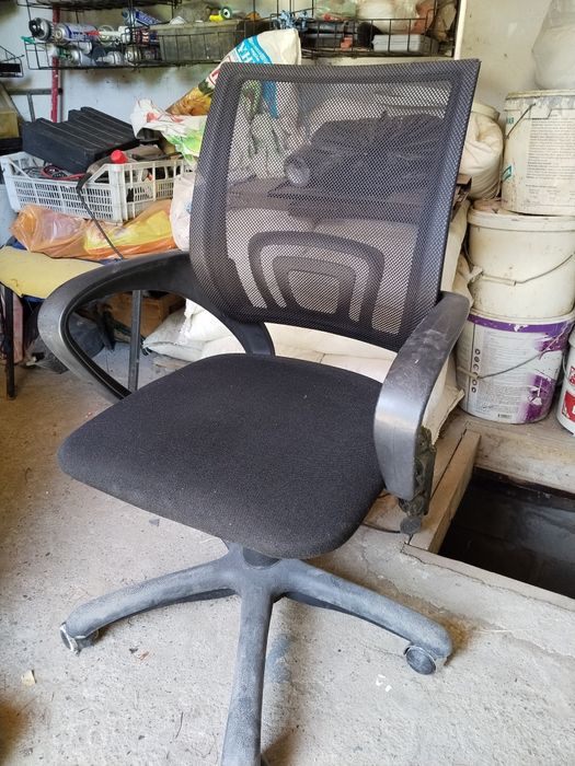 Продам кресло недорого