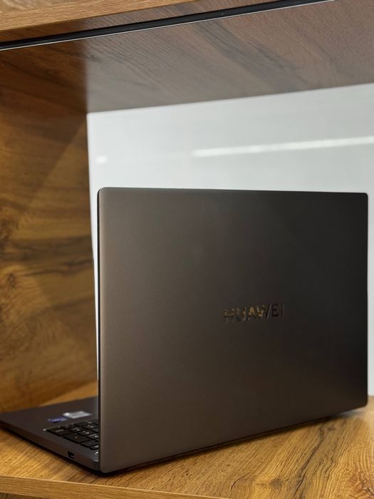 Ноутбук Huawei