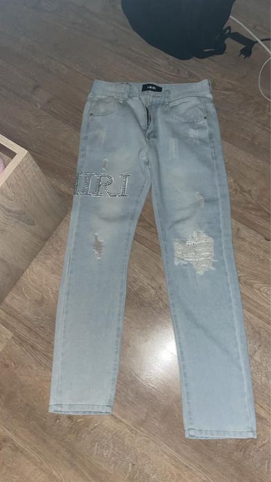 blugi amiri pietre