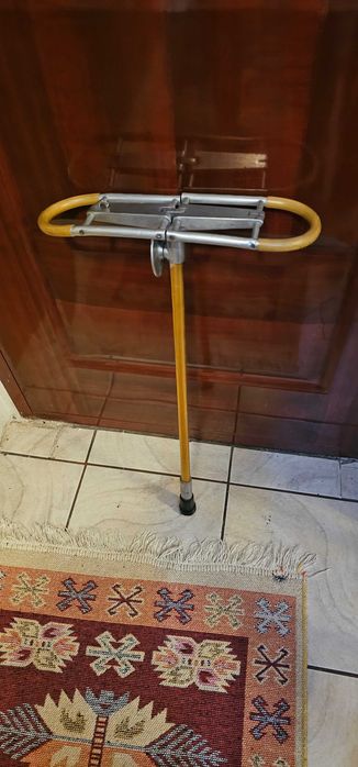 baston sprijin cu sezut vantoare pescuit urban