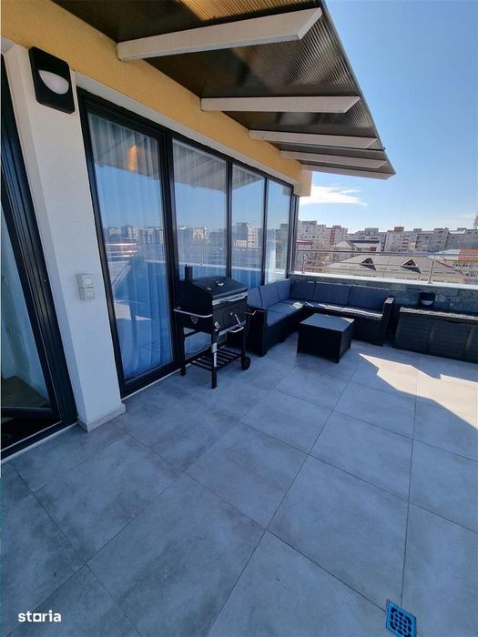 Apartament tip penthouse 2 camere si terasa proprie