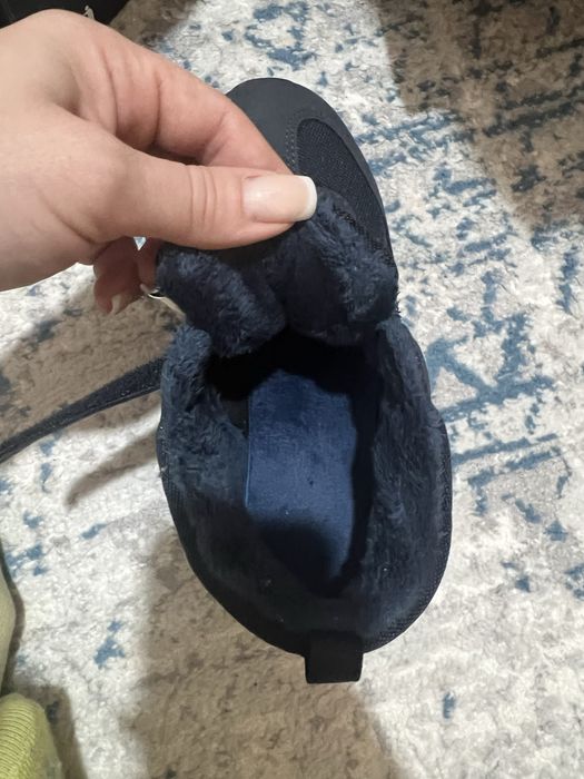 Обувь почти не носили