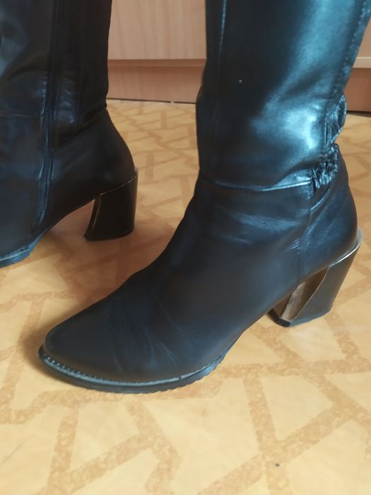 Продам ботфорты размер 40