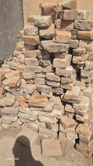 Огнеупорный кирпич б/у