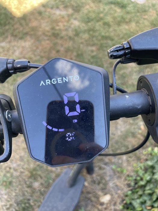 Trotineta Electrica Argento AG23 Urban Lightweight , Autonomie 23 km, 25km/h, culoare:Negru ,Putere macima 300W