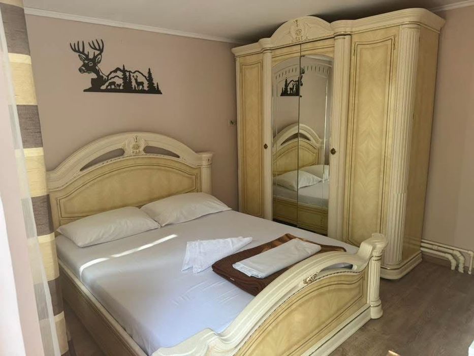 Cazare Ocnele Mari Casa la Padure