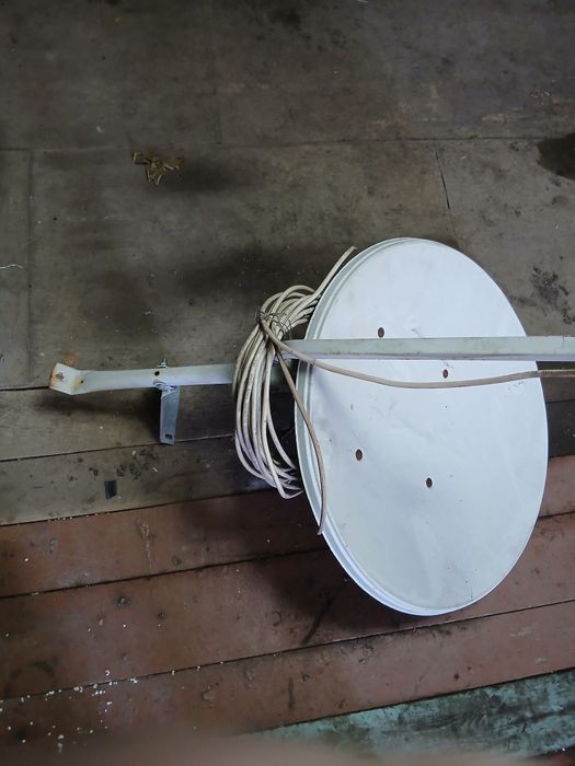 Продам телевизионную тарелку
