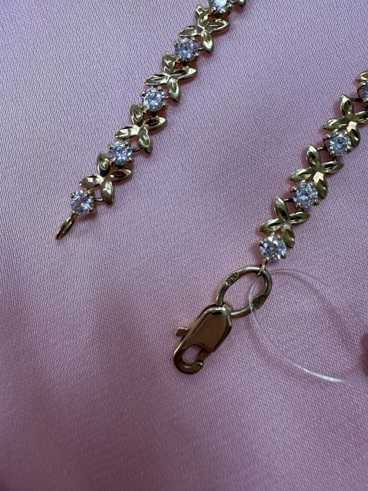 Золотой браслет с фианитами