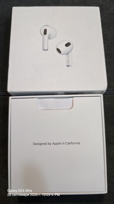 безжични слушалки Apple AirPods (3-то поколение).