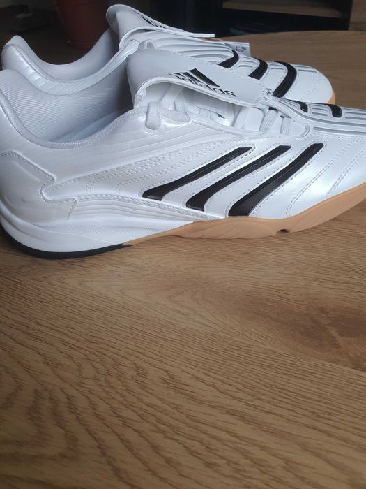 Маратонки футбол зала