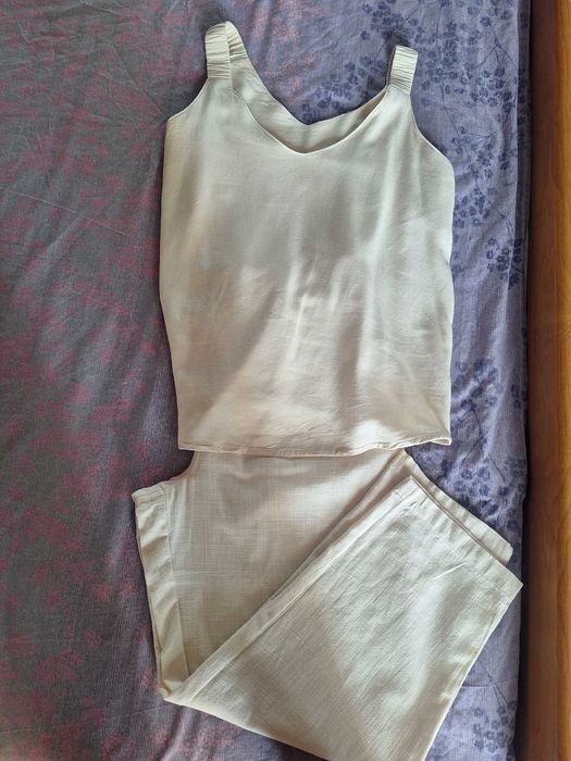 Дамски потник и панталон