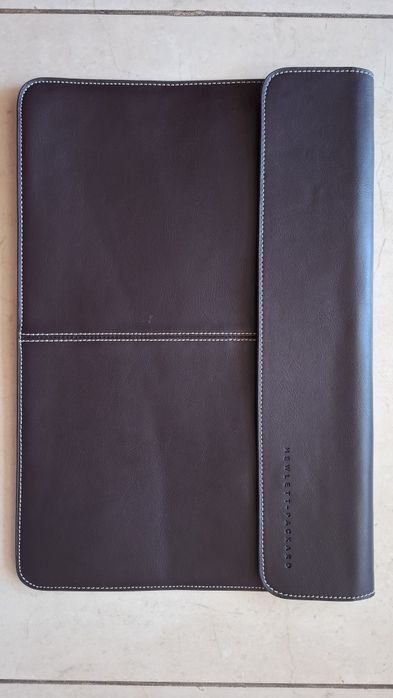 Чанта и куфарче от Соца и съвременна папка