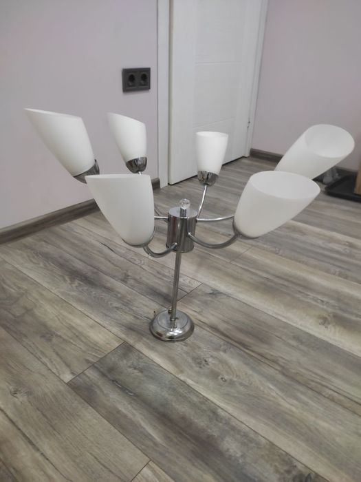 Полилей за хол с 6 осветителни тела