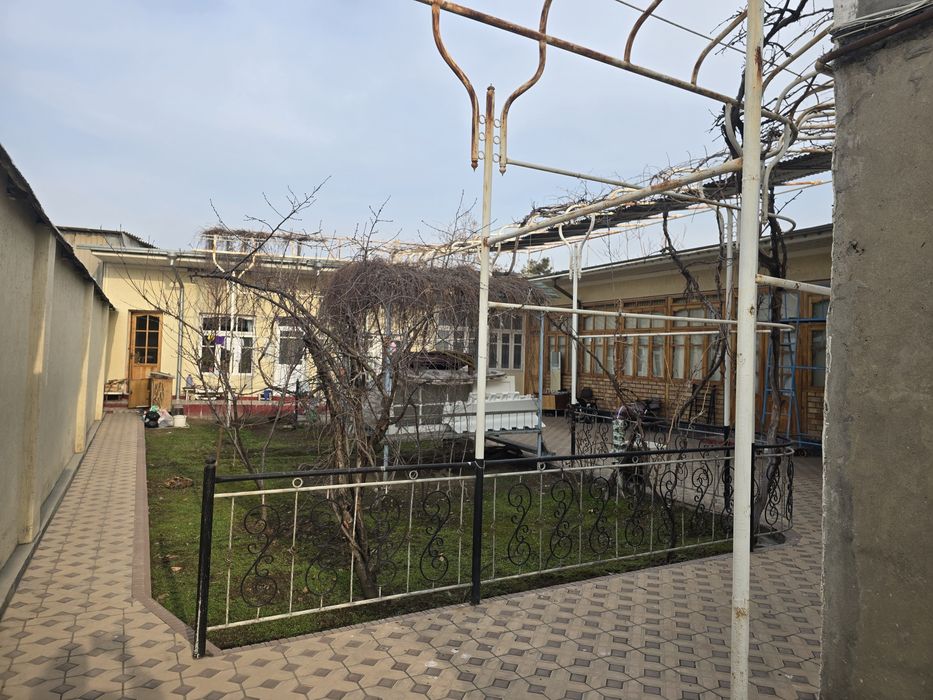 Продаётся участок в центре города 4.6 соток