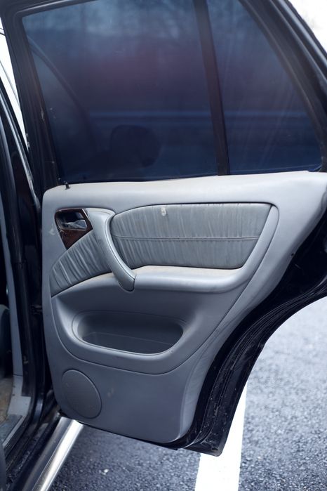 Usa stanga dreapta fata spate Mercedes ML W163 neagra turbo injector